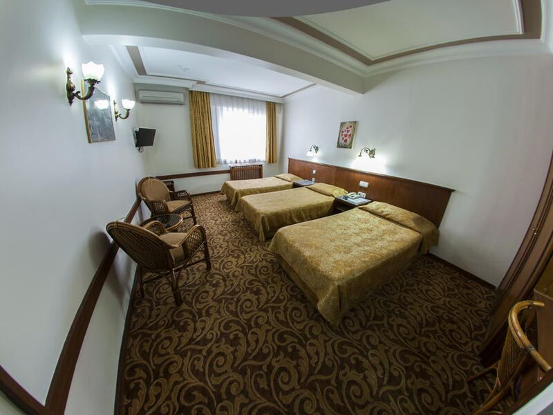 Hali Hotel  242042