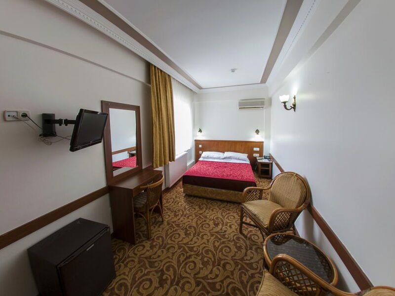 Hali Hotel  242045