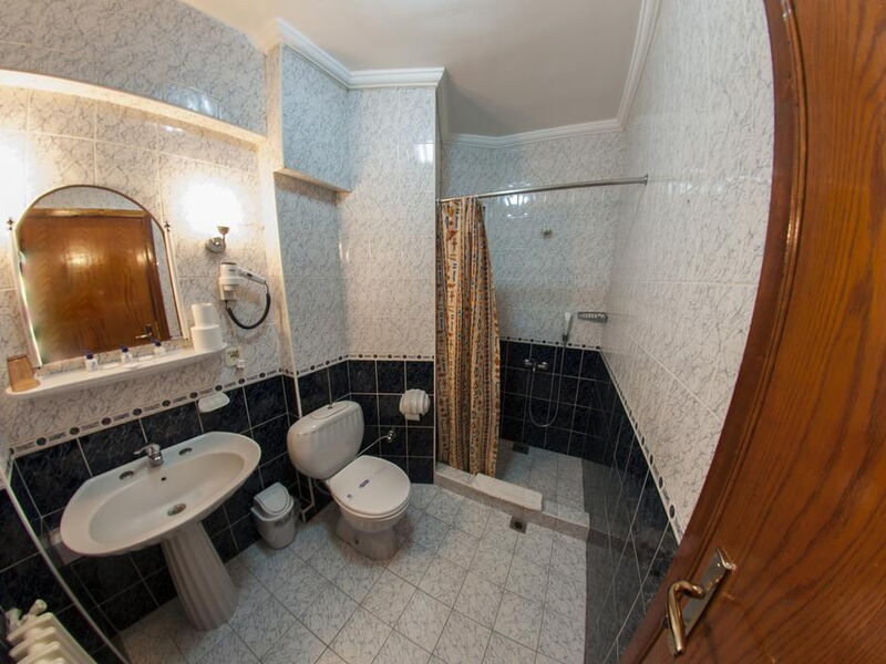 Hali Hotel  242049