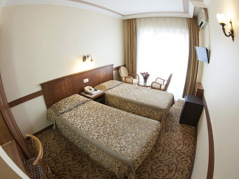 Hali Hotel  242051