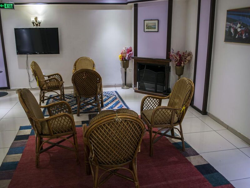 Hali Hotel  242052