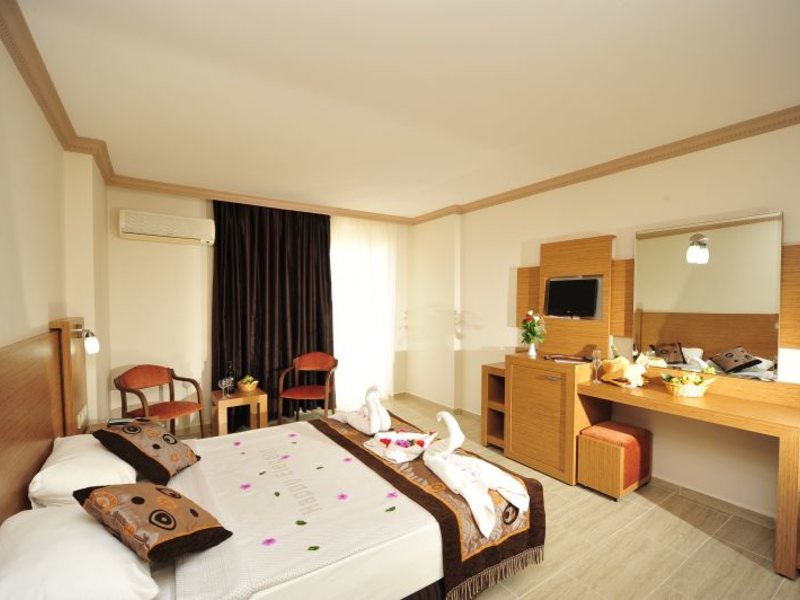 Happy Elegant Hotel  32429