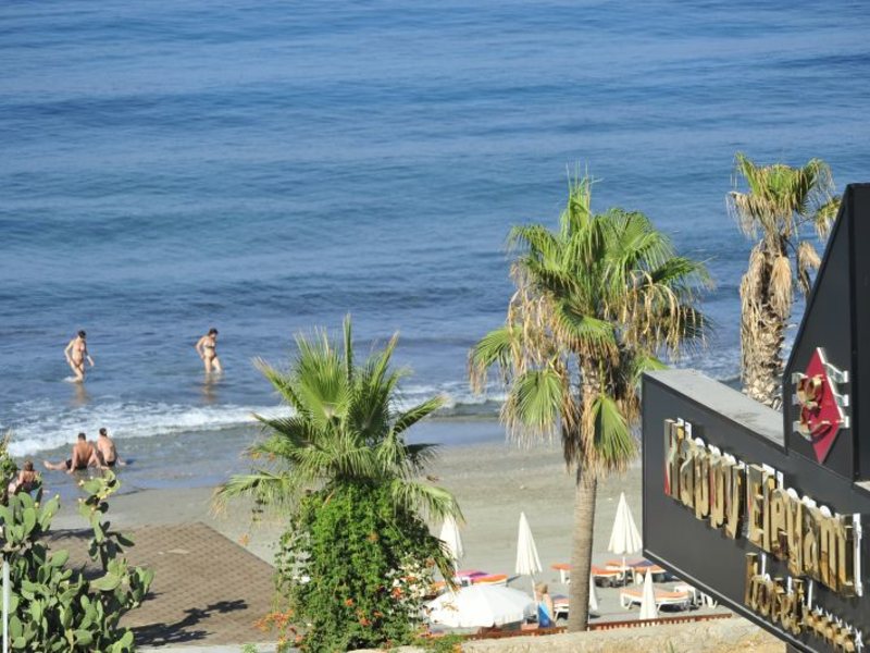 Happy Elegant Hotel  32430