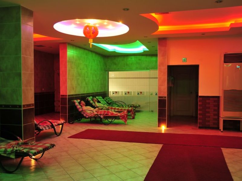 Happy Elegant Hotel  32432