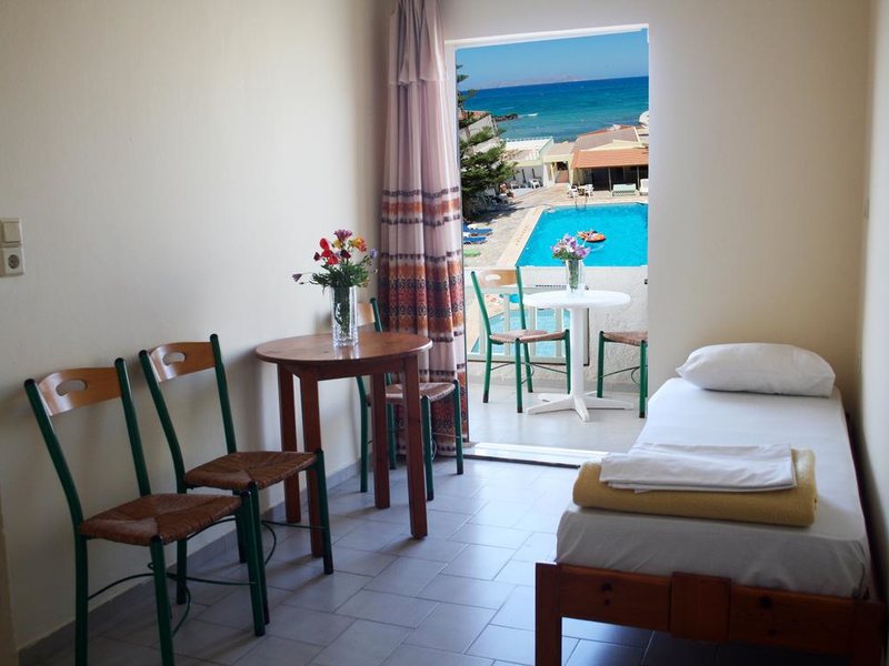 Haris Studios 246844