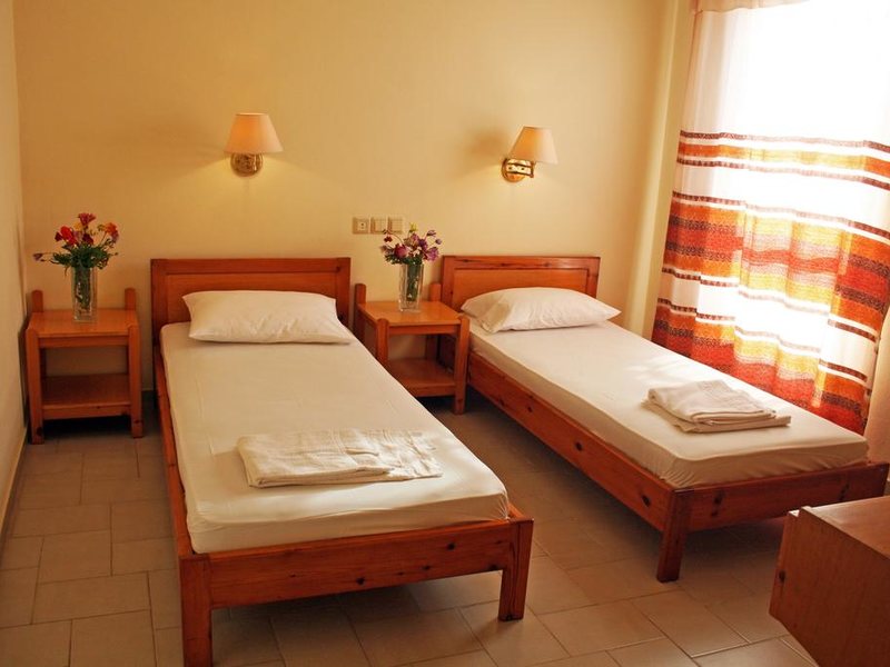 Haris Studios 246846