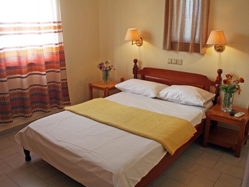 Haris Studios 246847