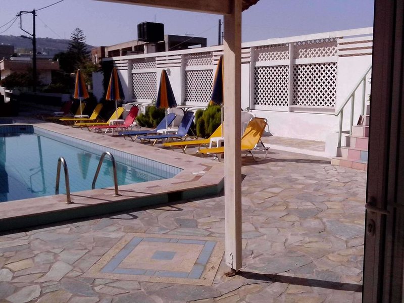 Haris Studios 246858