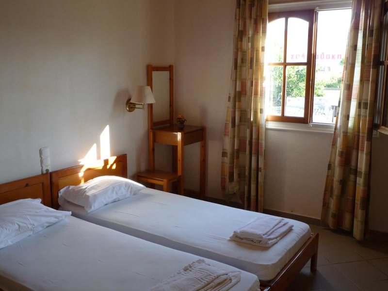 Haris Studios 246860