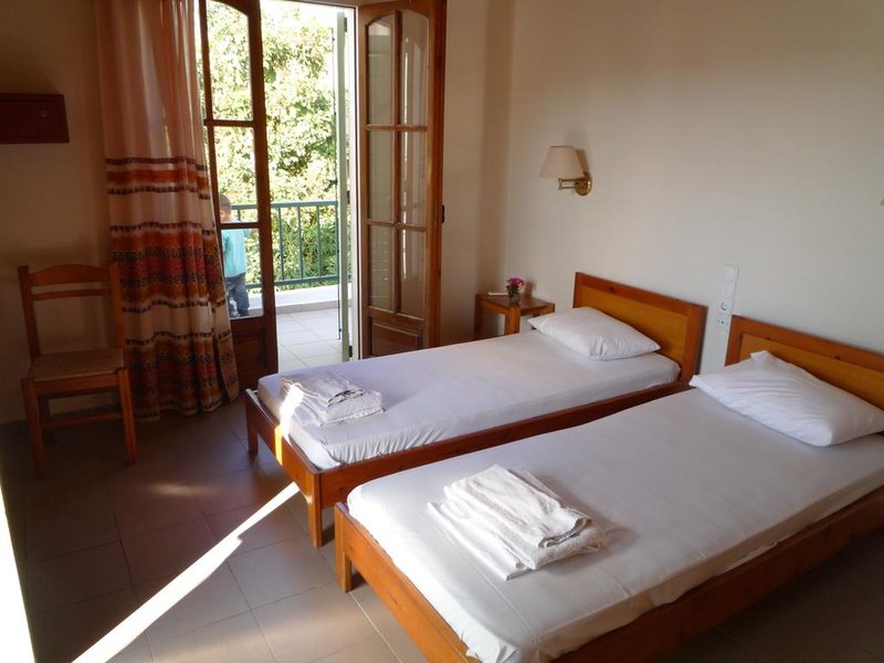 Haris Studios 246862