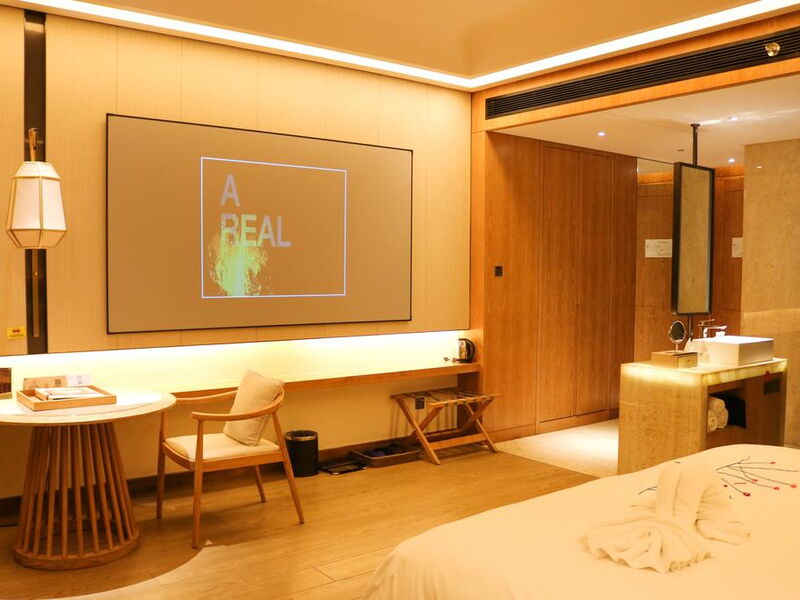 Harman Resort Hotel Sanya 298428