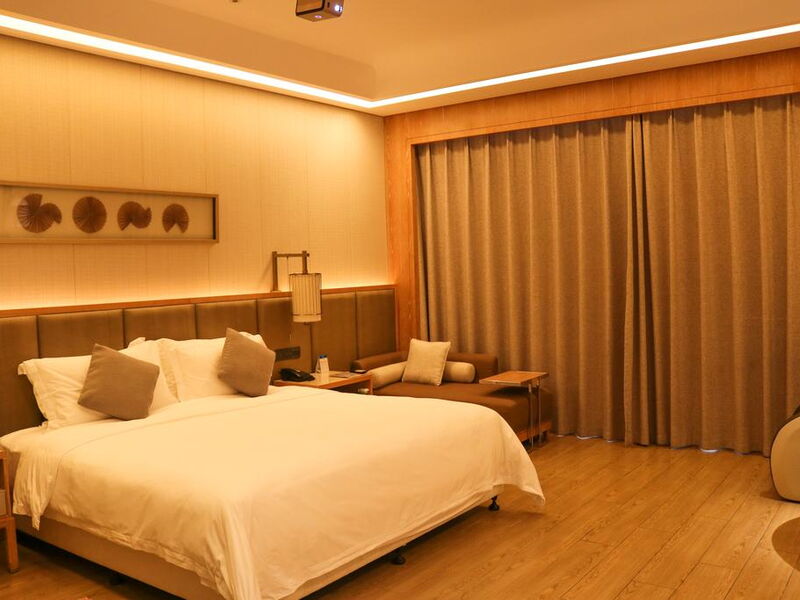 Harman Resort Hotel Sanya 298429