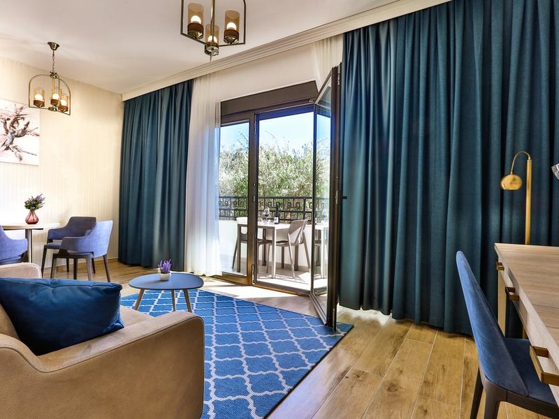 Harmony Hotel 308010