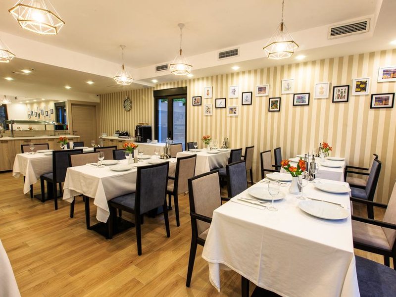 Harmony Hotel 308020