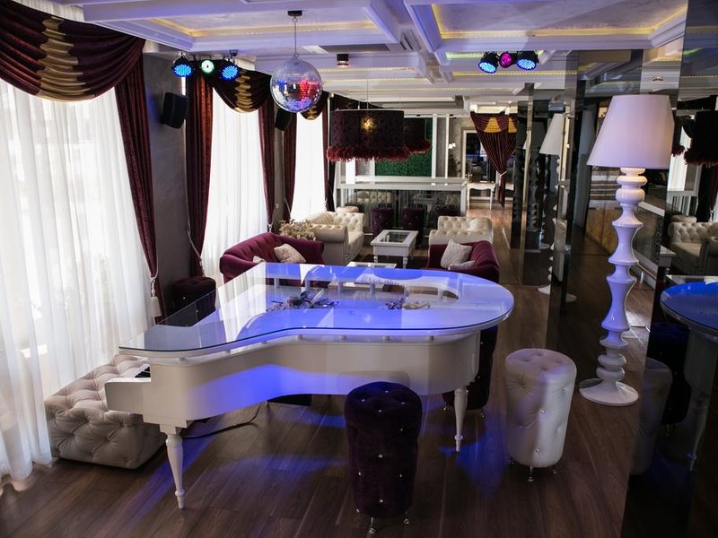 Harmony Palace AH 162574