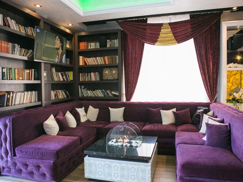 Harmony Palace AH 162579