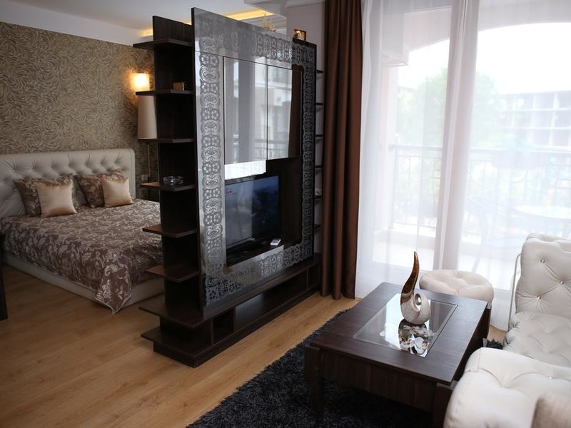 Harmony Palace AH 162583