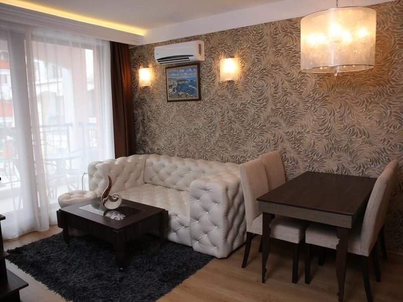 Harmony Palace AH 162584