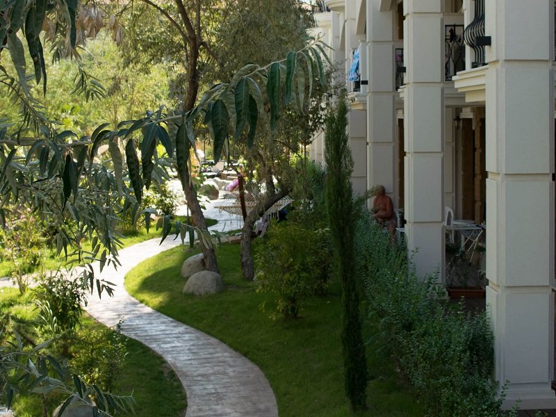 Harmony Suites 8,9 AH 162695