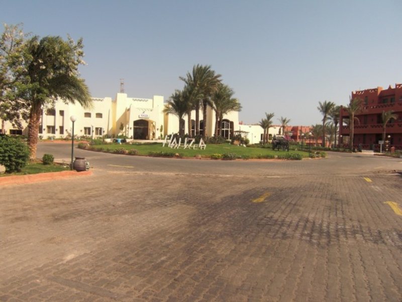 Hauza Mandarin Resort 35814