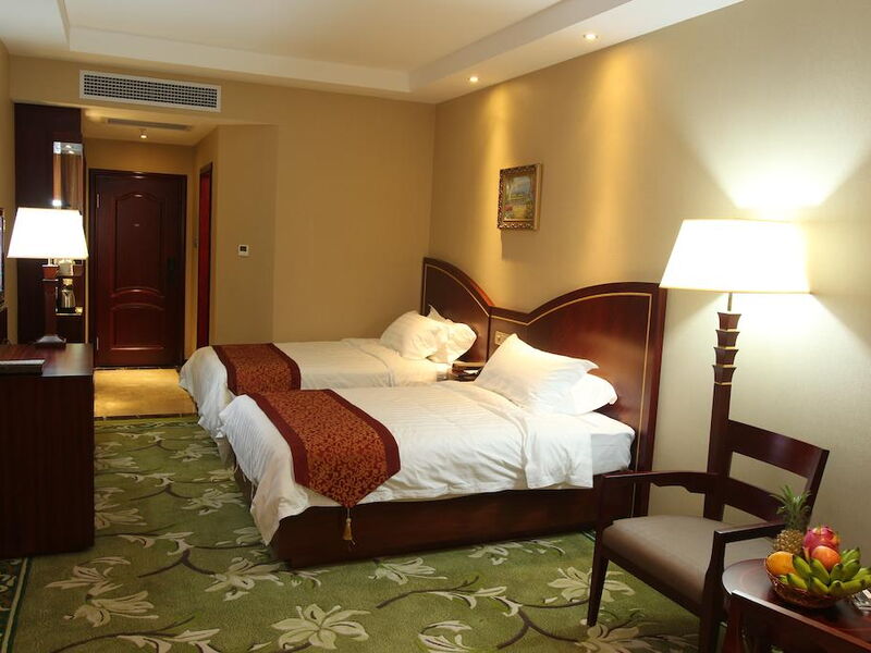 Hawaii Hotel 298072