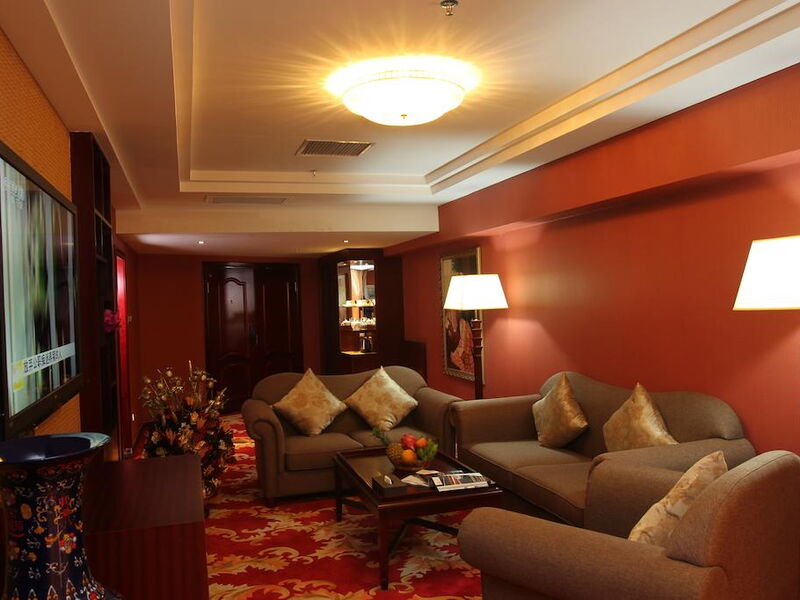 Hawaii Hotel 298077