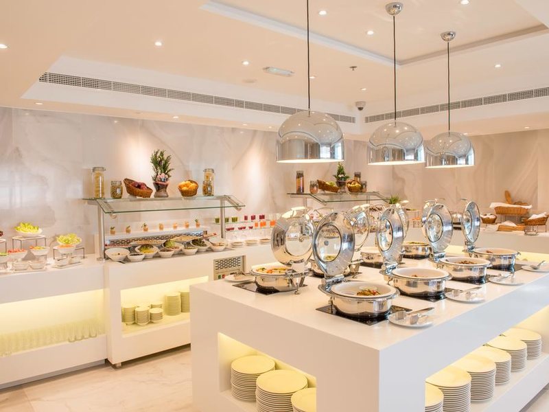 Hawthorn Suites by Wyndham Abu Dhabi 191843