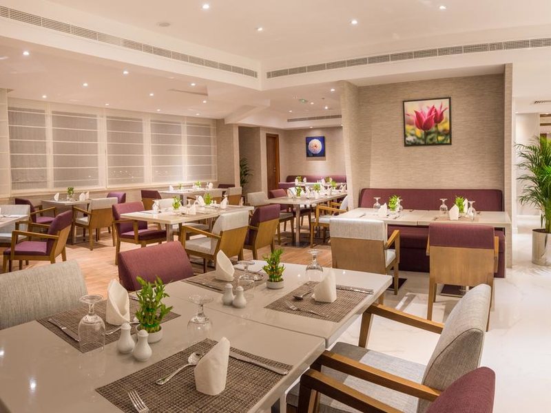 Hawthorn Suites by Wyndham Abu Dhabi 191855