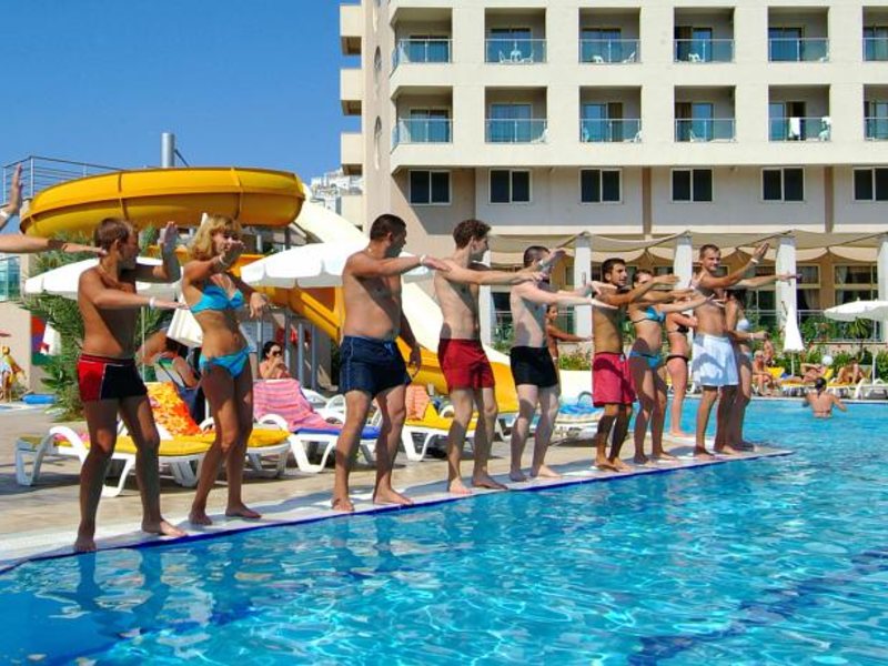 Hedef Rose Garden Hotel 160506