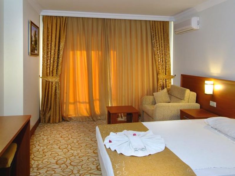 Hedef Rose Garden Hotel 160519