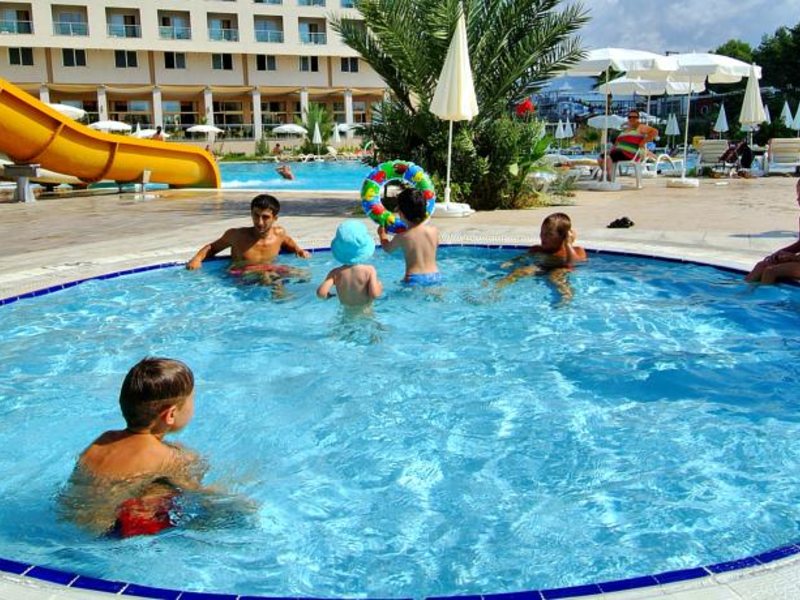 Hedef Rose Garden Hotel 160520