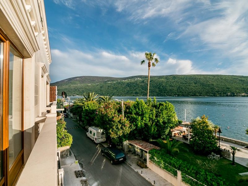 Hedera Residences 308033