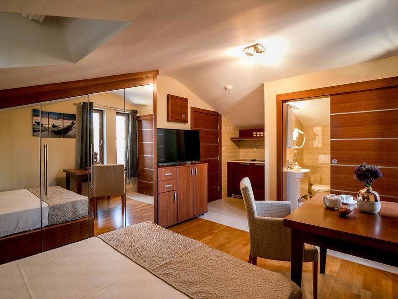 Hedera Residences 308041