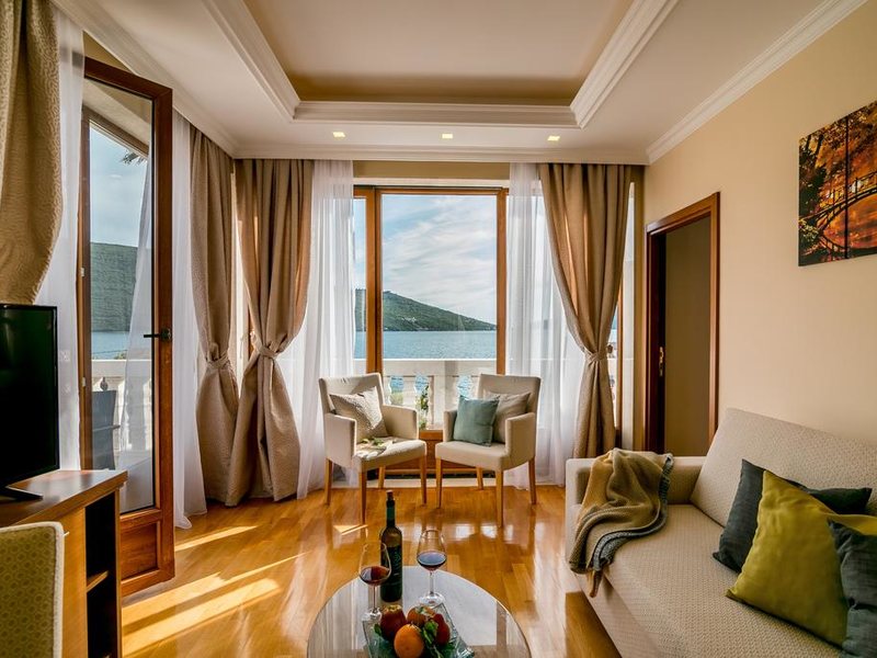 Hedera Residences 308043