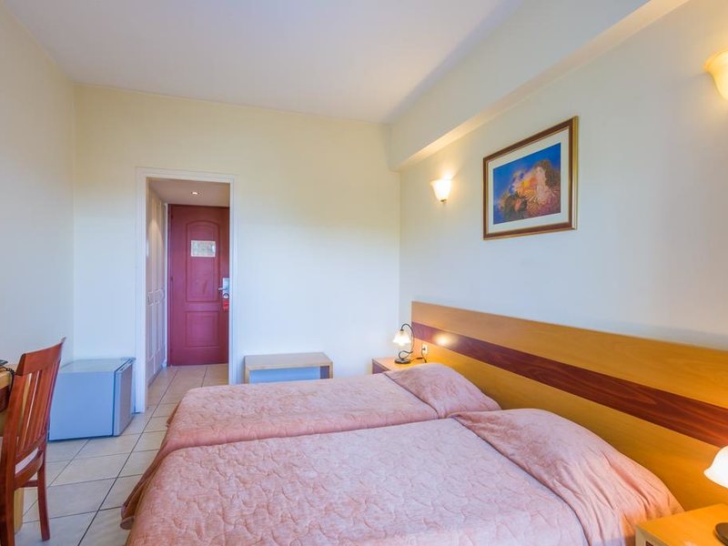 Hellinis Hotel 249645