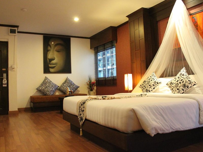 Hemingway s Hotel 200365