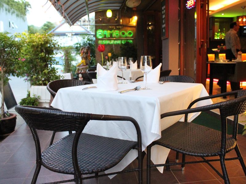 Hemingway s Hotel 200368