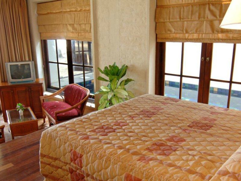 Hibiscus Beach Hotel 107675