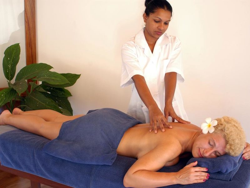 Hibiscus Beach Hotel 107684