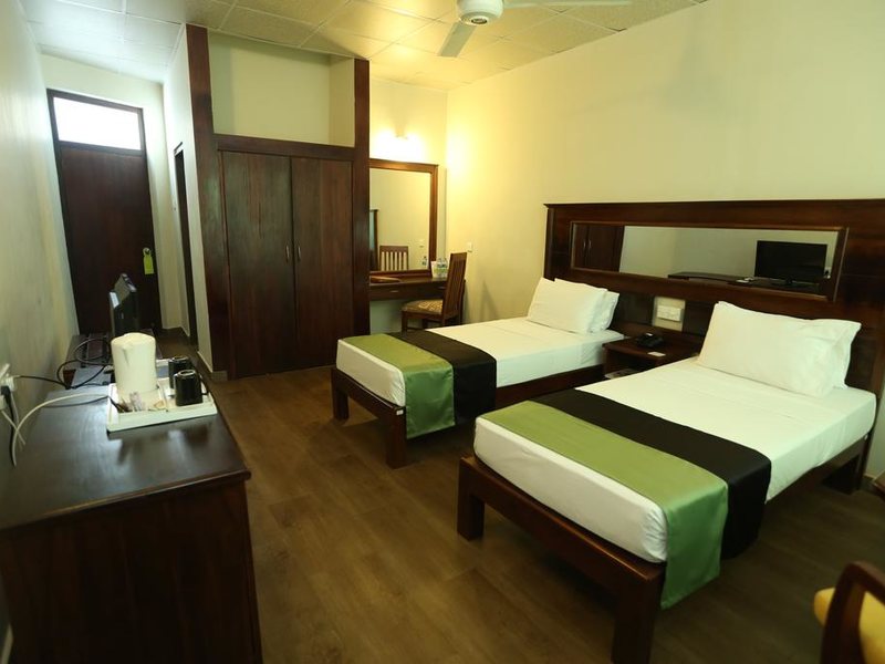 Hikkaduwa Beach Hotel 107694