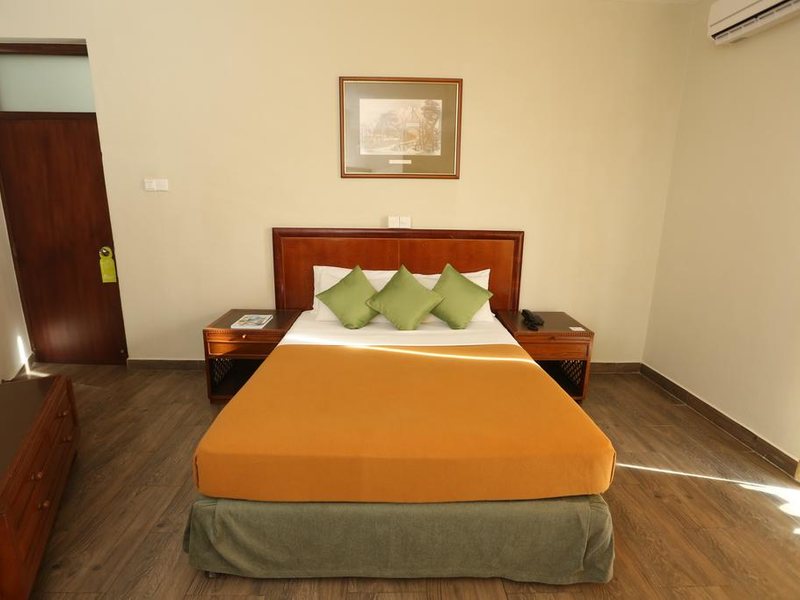 Hikkaduwa Beach Hotel 107700