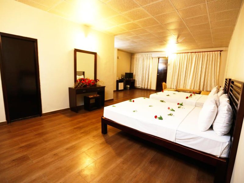 Hikkaduwa Beach Hotel 107719