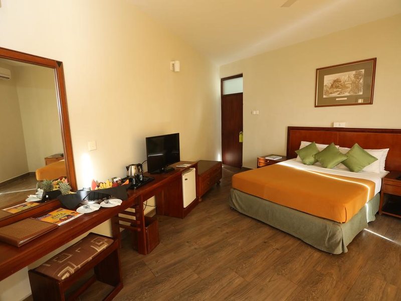 Hikkaduwa Beach Hotel 107725