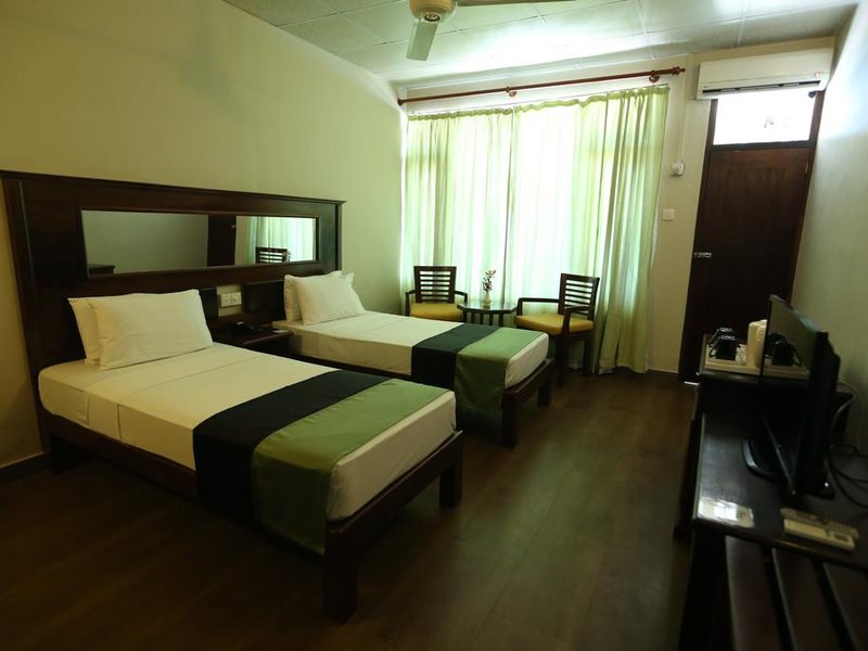 Hikkaduwa Beach Hotel 107726