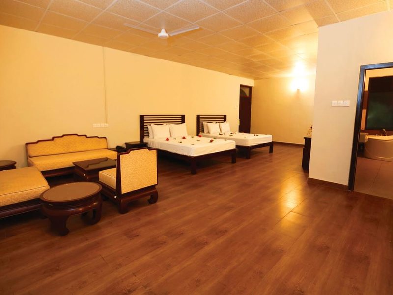 Hikkaduwa Beach Hotel 107727