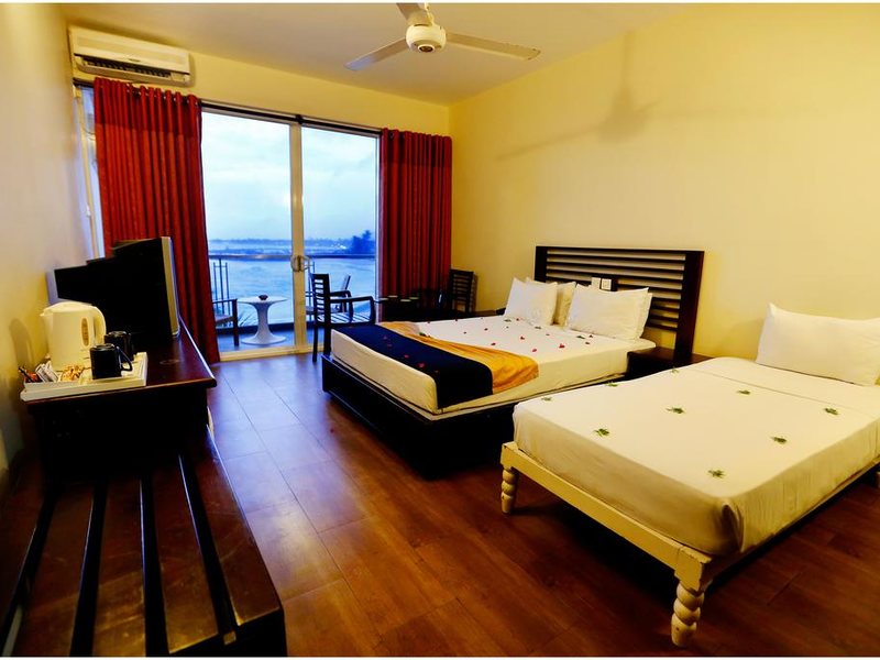 Hikkaduwa Beach Hotel 107731