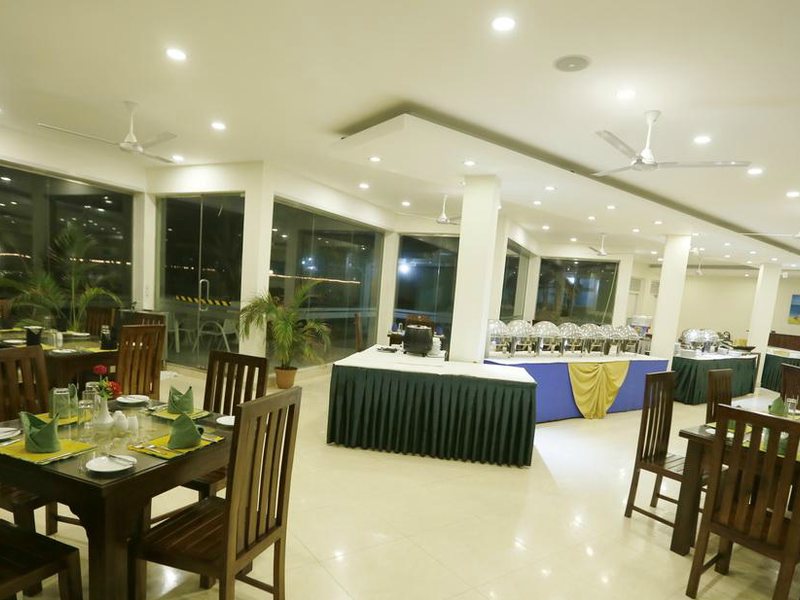Hikkaduwa Beach Hotel 107737
