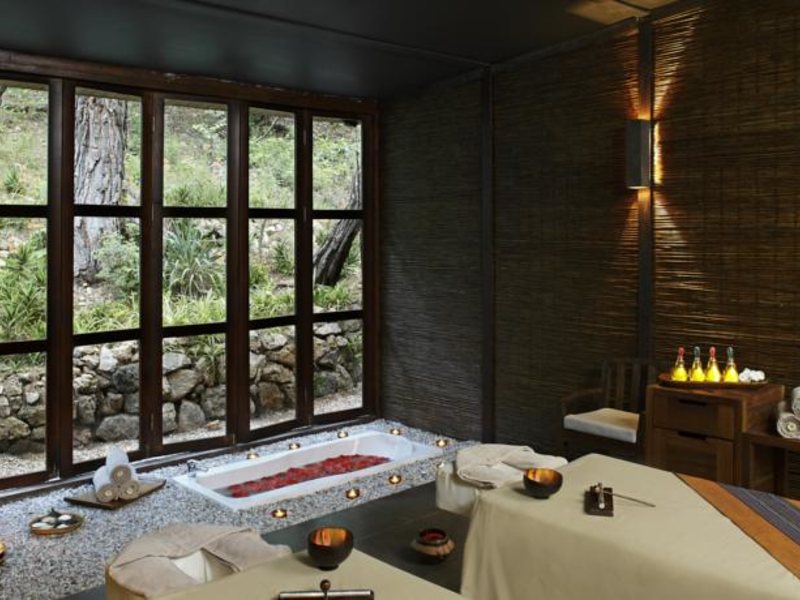 Hillside Beach Club 160524