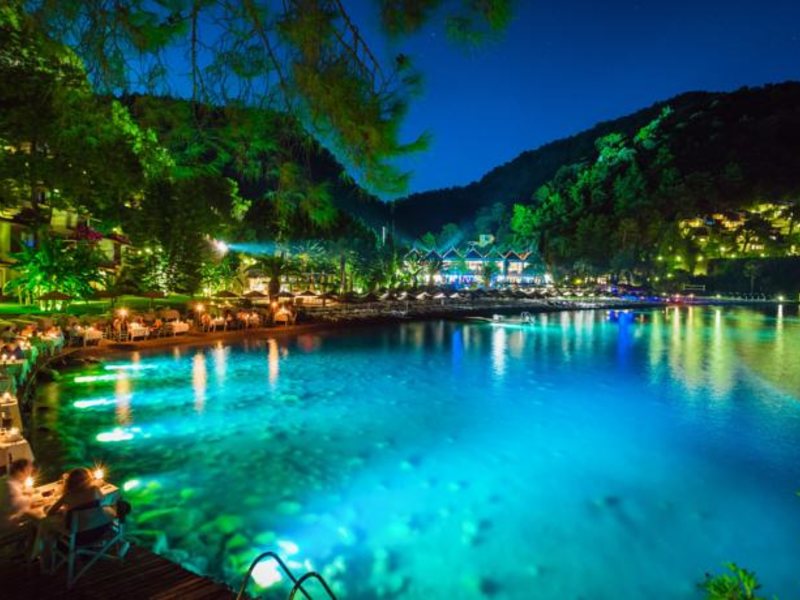 Hillside Beach Club 160527