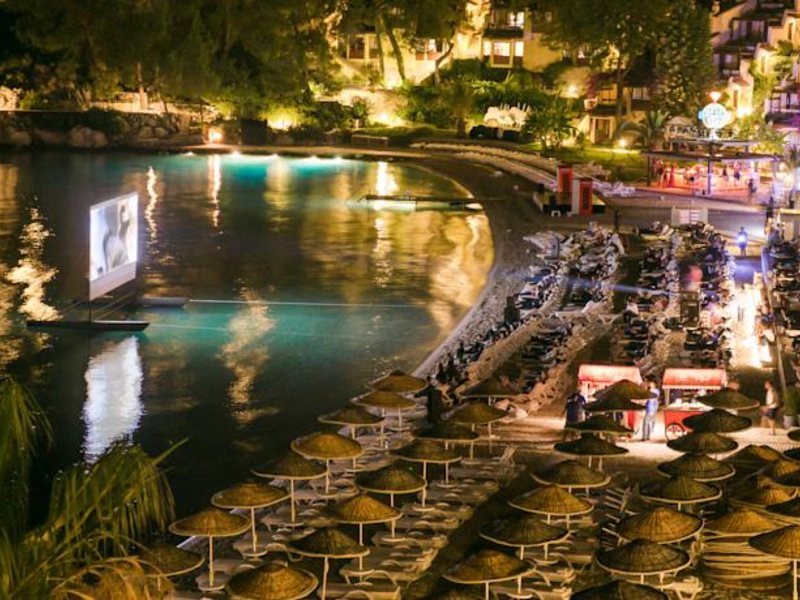 Hillside Beach Club 160533